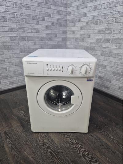 Стиральная машина Electrolux EWS 1050 